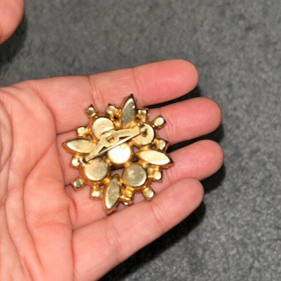 Vintage juliana amber navettes - Gem Domed Juliana Topaz & Amber Navette Marquise Rhinestone Brooch - Gold Tone